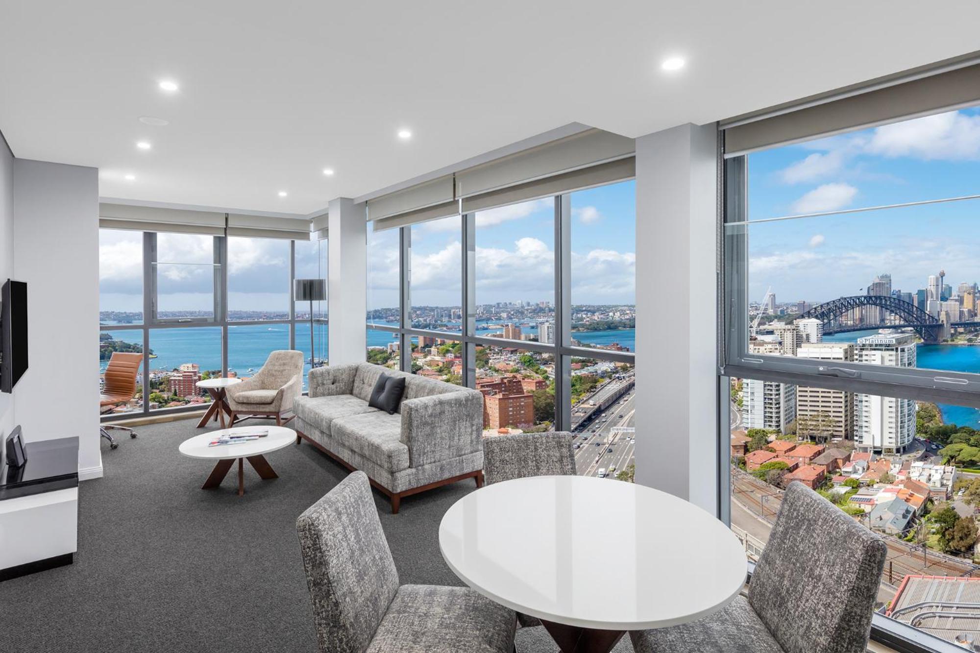 Meriton Suites North Sydney Exterior foto The interior of a typical apartment